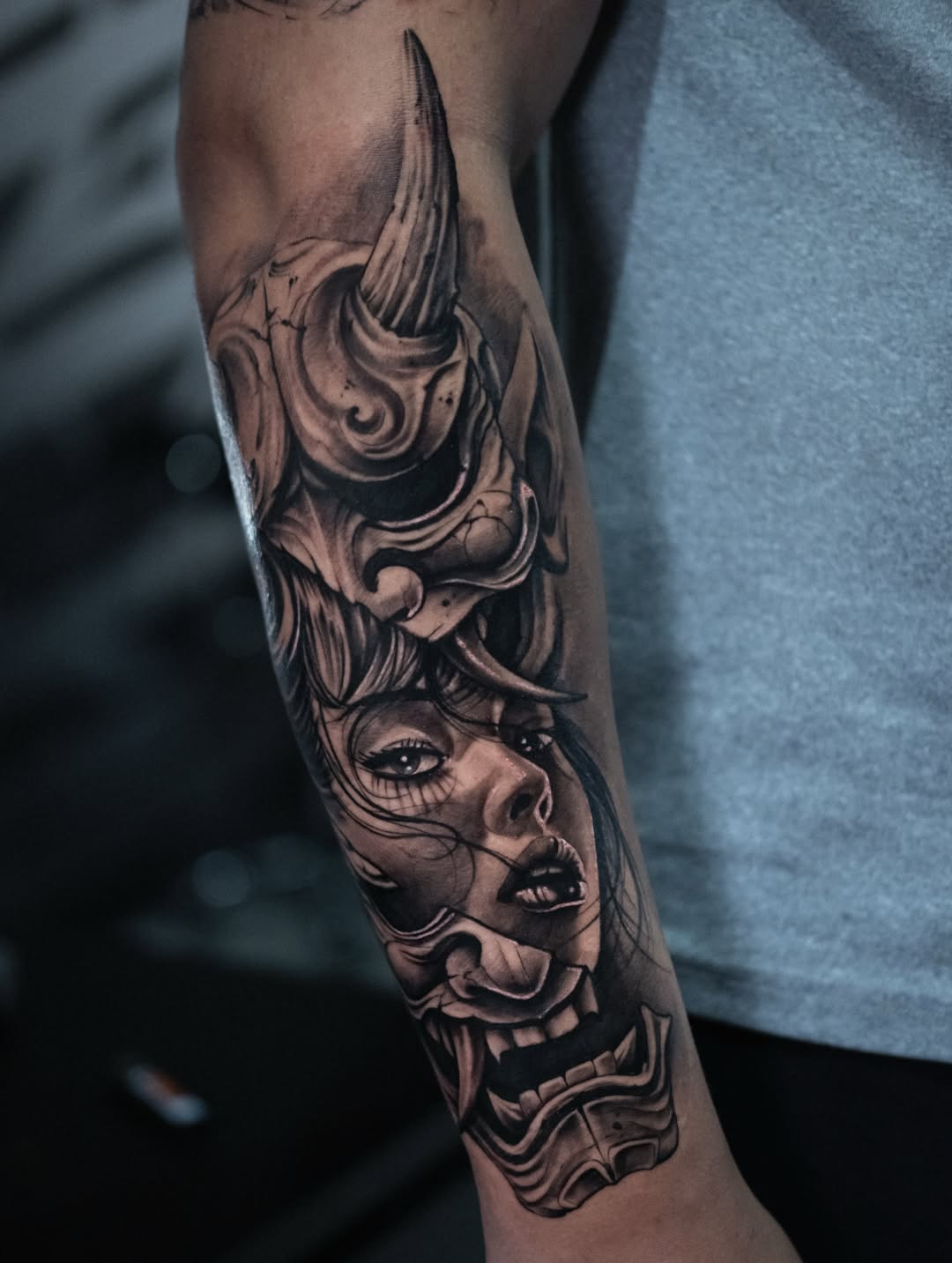 Hannya & portret — rękaw