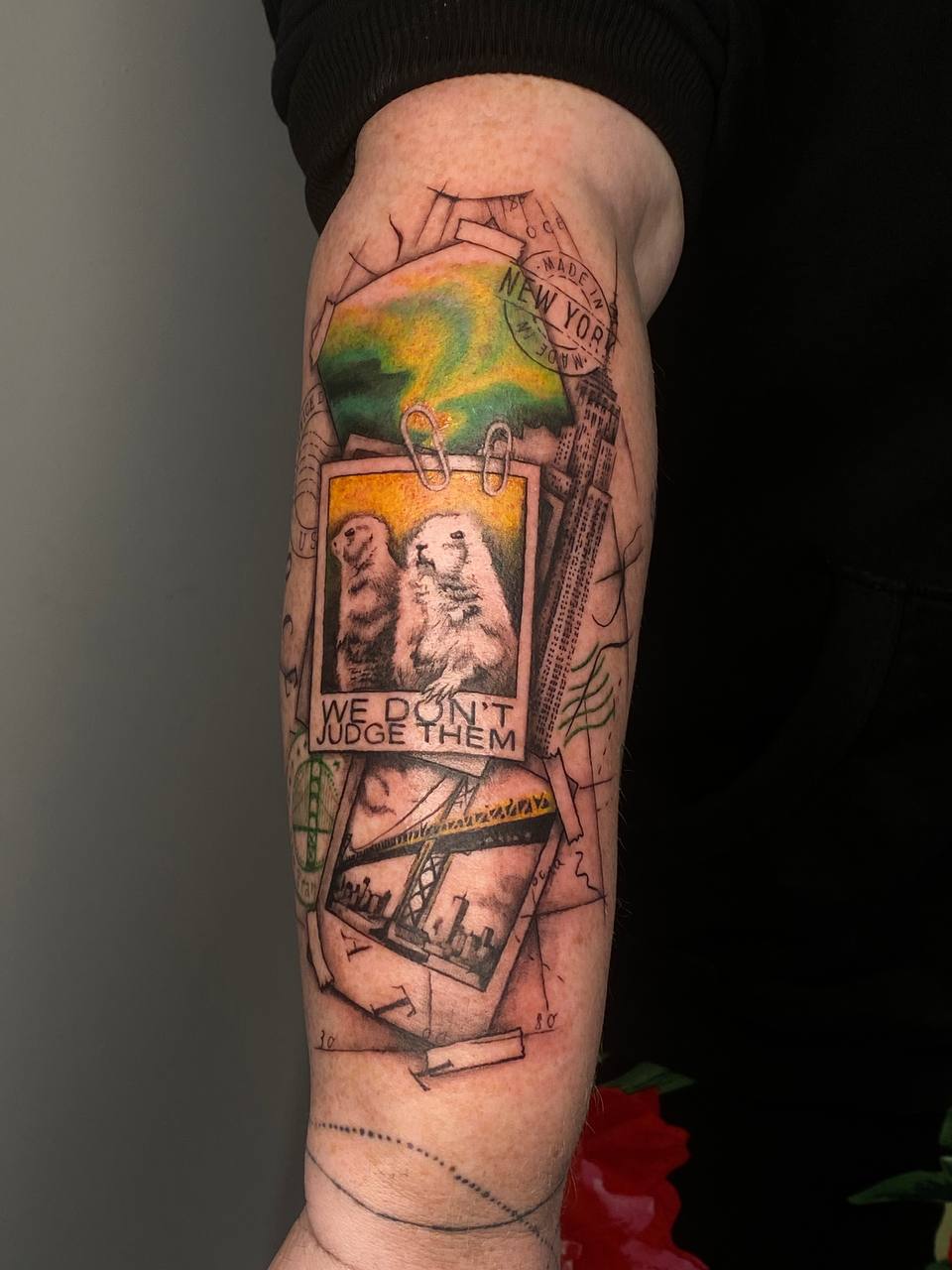 New York collage — przedramię