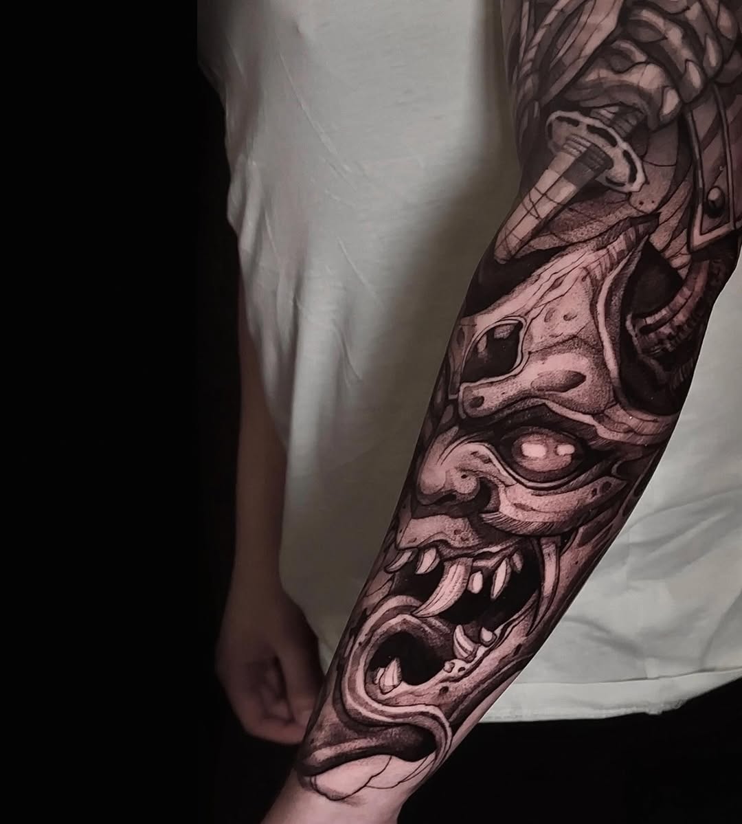 Hannya — przedramię